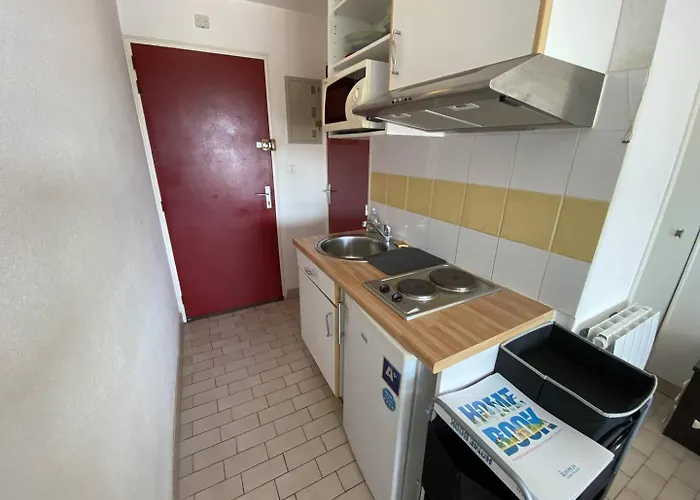 Cap D'agde Naturisme Cn010-587